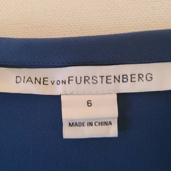 Diane Von Furstenberg Womens Blue Silk Blend Tux Pleats Bow Accents Dress Size 6 - Picture 2 of 12